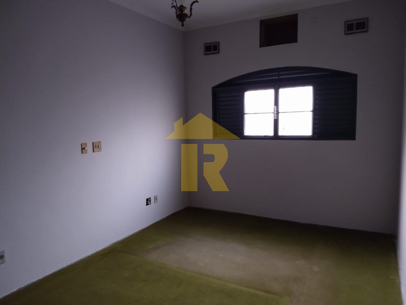 Casa com 4 quartos à venda, 290m² — foto 19 de 27