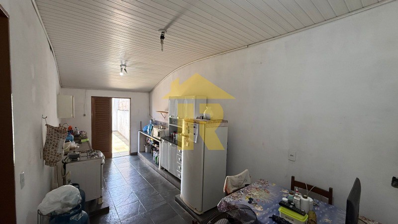 Casa com 3 quartos à venda, 185m² — foto 12 de 24