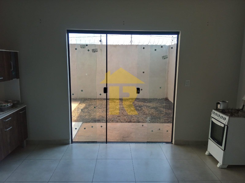 Casa com 3 quartos à venda, 100m² — foto 13 de 21