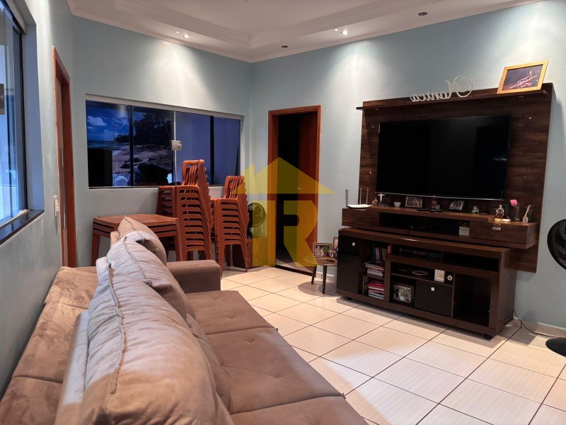 Casa de Condomínio com 3 quartos à venda, 276m² — foto 3 de 26