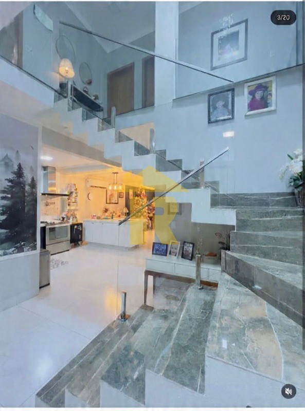 Casa com 3 quartos à venda, 400m² — foto 2 de 28