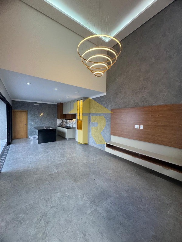 Casa com 3 quartos à venda, 128m² — foto 14 de 34