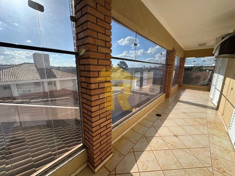 Casa de Condomínio com 3 quartos à venda, 340m² — foto 37 de 37