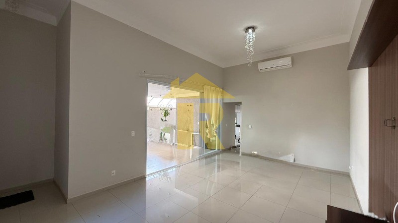 Casa de Condomínio com 3 quartos à venda, 168m² — foto 6 de 25