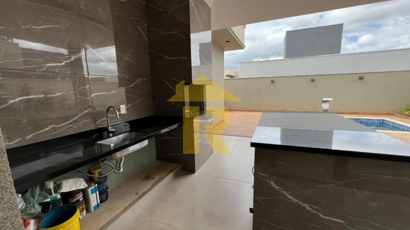 Casa de Condomínio com 3 quartos à venda, 205m² — foto 18 de 55