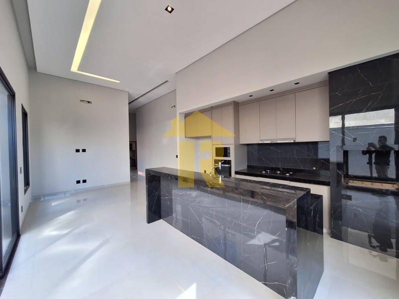 Casa de Condomínio com 3 quartos à venda, 190m² — foto 8 de 33