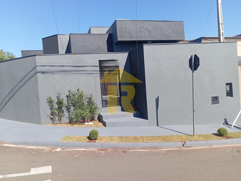 Casa com 3 quartos à venda, 142m² — foto 1 de 44