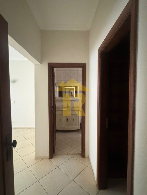 Casa com 3 quartos à venda, 276m² — foto 41 de 47