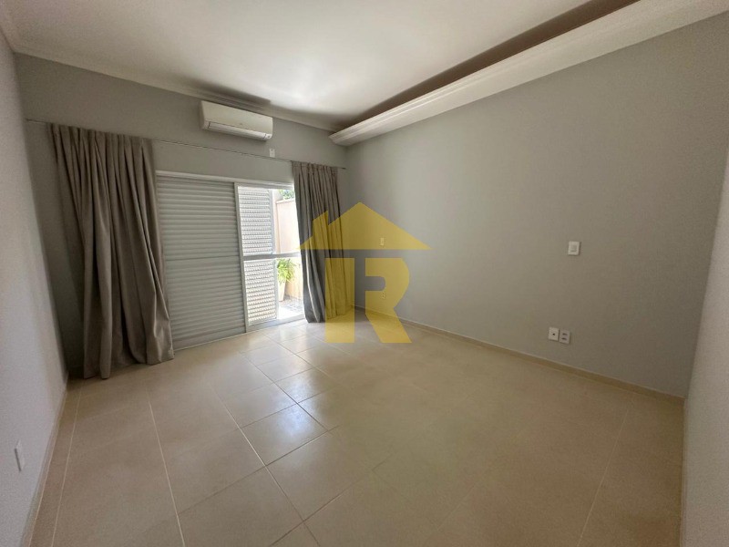 Casa de Condomínio com 4 quartos para aluguel, 550m² — foto 22 de 31