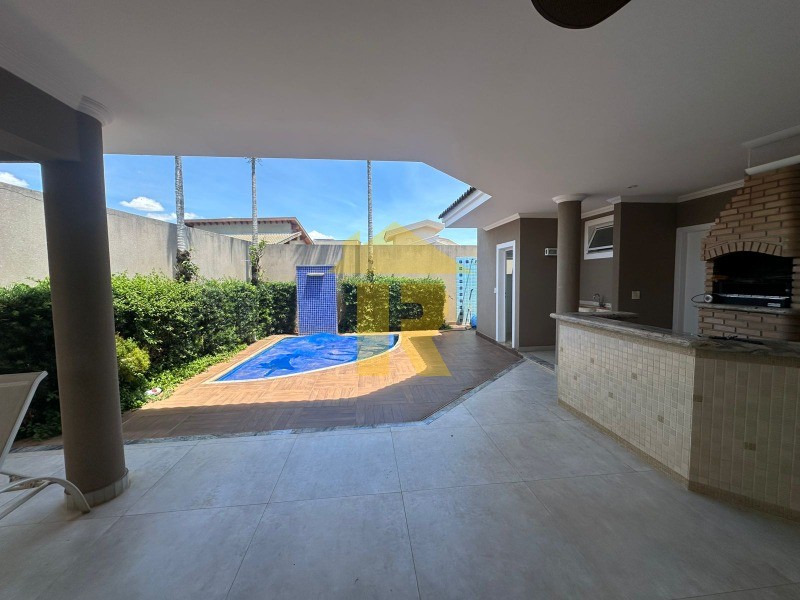 Casa de Condomínio com 4 quartos para aluguel, 550m² — foto 8 de 31