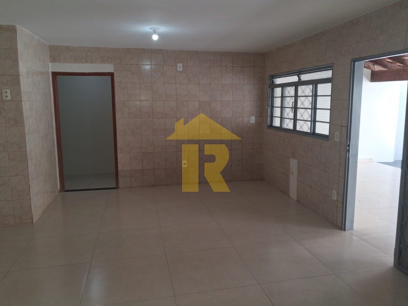 Casa com 3 quartos à venda, 170m² — foto 9 de 37