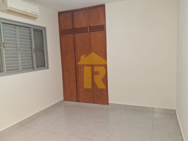Casa com 3 quartos à venda, 170m² — foto 34 de 37