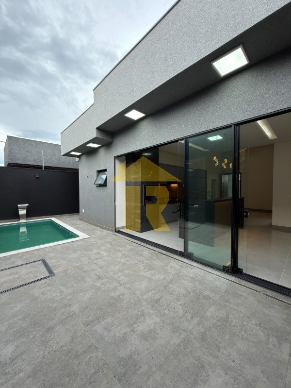 Casa com 3 quartos à venda, 128m² — foto 13 de 22