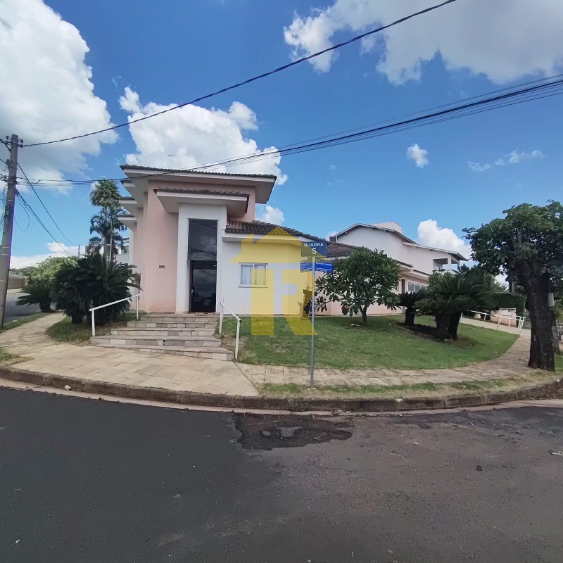 Casa de Condomínio com 5 quartos à venda, 490m² — foto 2 de 40