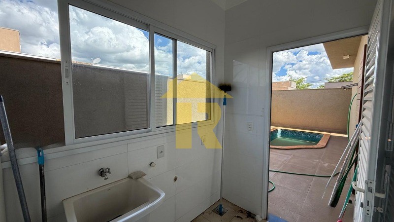 Casa de Condomínio com 3 quartos à venda, 168m² — foto 11 de 25