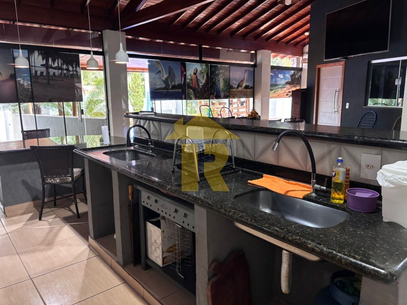 Casa de Condomínio com 3 quartos à venda, 276m² — foto 14 de 26