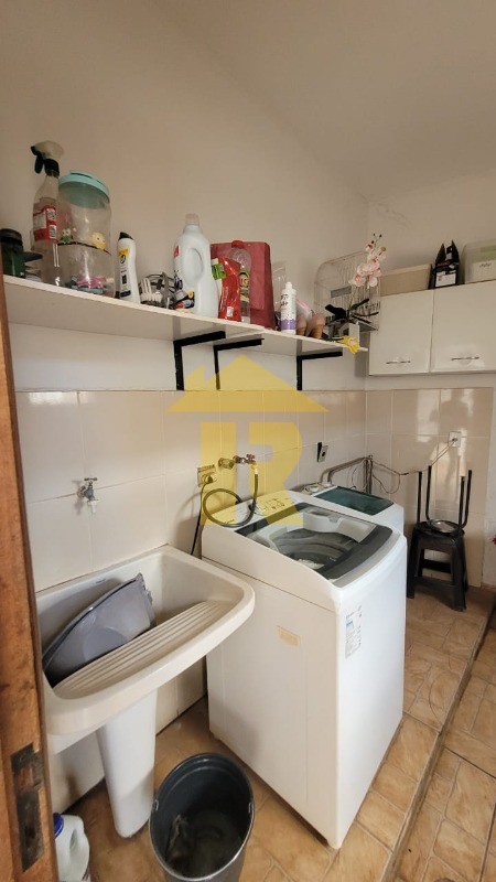 Casa com 3 quartos à venda, 225m² — foto 19 de 29