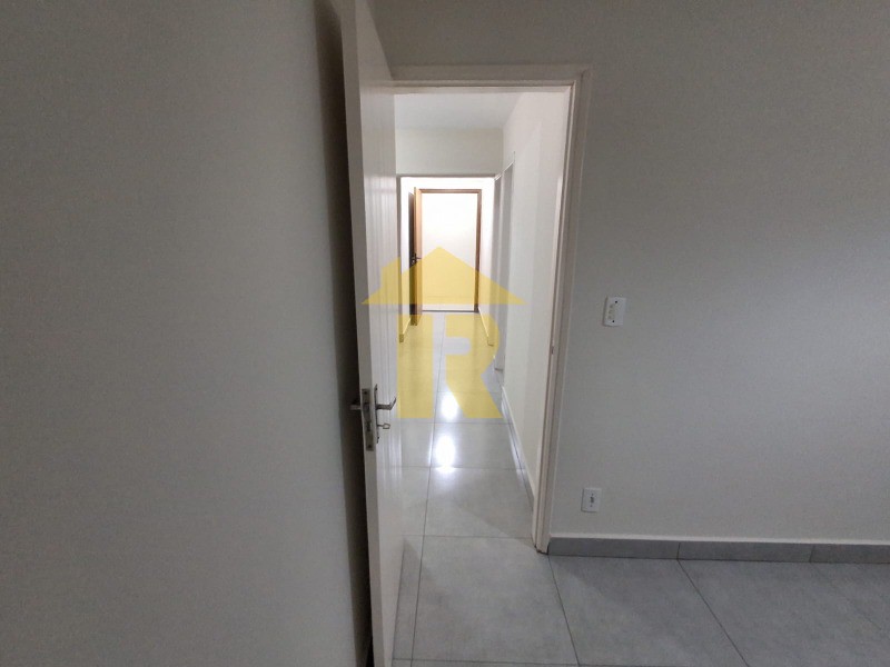 Casa com 3 quartos à venda, 170m² — foto 32 de 37