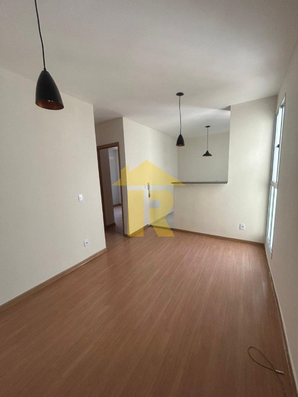 Apartamento com 2 quartos à venda, 40m² — foto 2 de 21