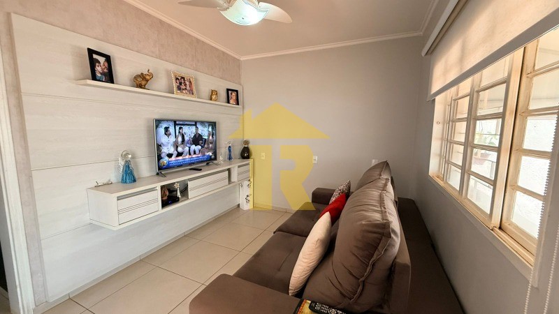Casa com 3 quartos à venda, 134m² — foto 7 de 32