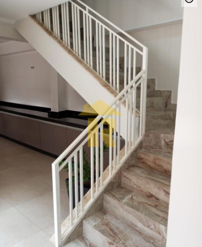 Casa com 4 quartos à venda, 236m² — foto 9 de 26