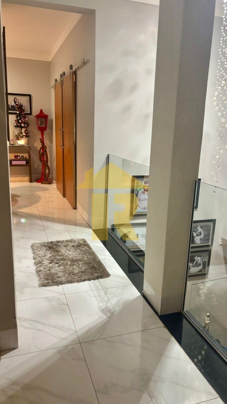Casa com 3 quartos à venda, 400m² — foto 15 de 28