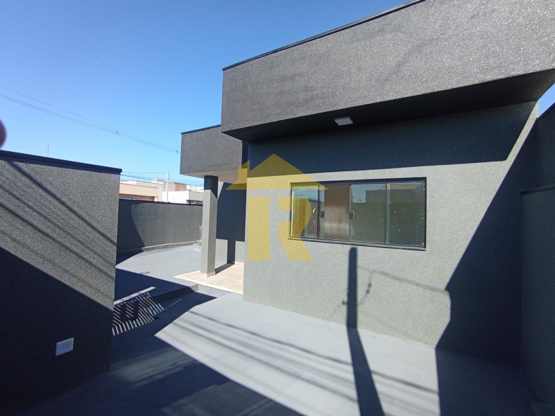 Casa com 3 quartos à venda, 142m² — foto 15 de 44