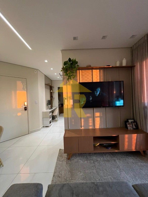 Apartamento com 2 quartos à venda, 66m² — foto 2 de 22