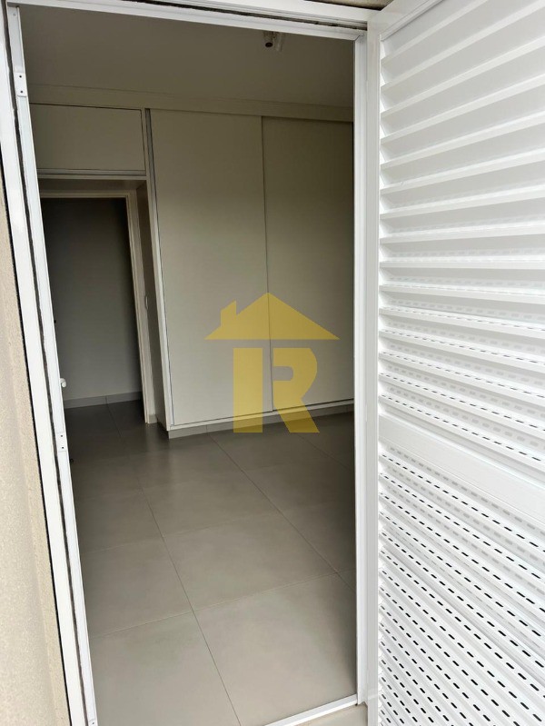 Apartamento com 2 quartos à venda, 70m² — foto 12 de 29