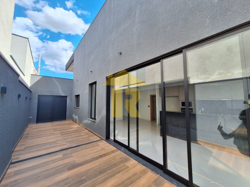 Casa de Condomínio com 3 quartos à venda, 190m² — foto 11 de 33