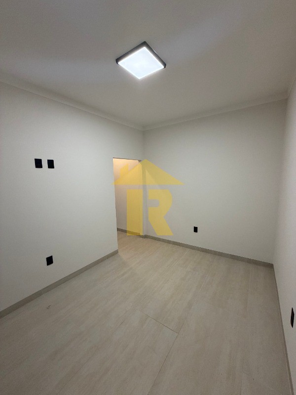 Casa com 3 quartos à venda, 109m² — foto 23 de 37