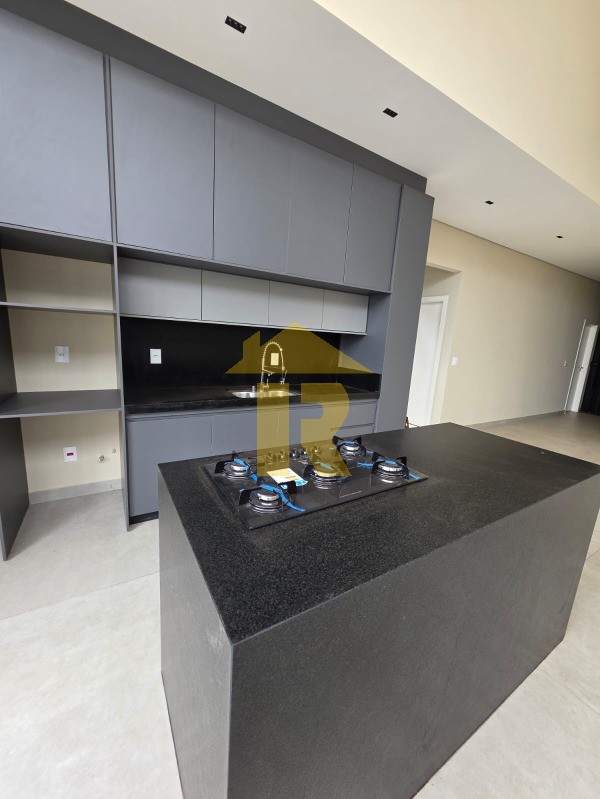 Casa de Condomínio com 3 quartos à venda, 167m² — foto 12 de 31
