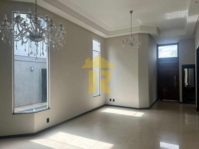Casa de Condomínio com 3 quartos à venda, 210m² — foto 3 de 39