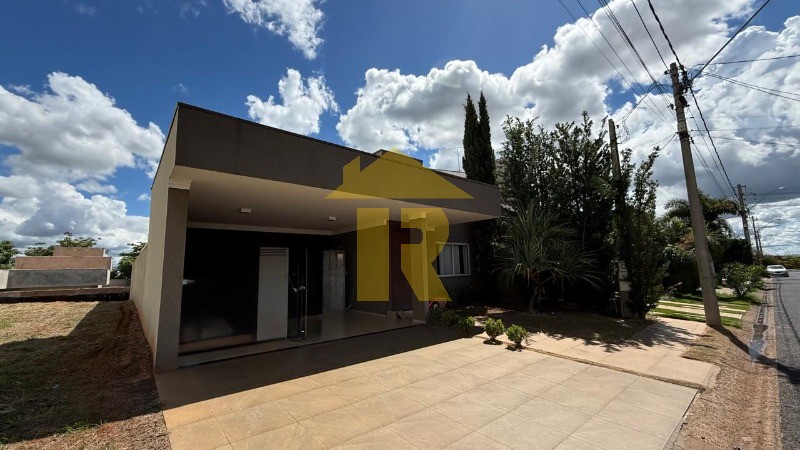 Casa de Condomínio com 3 quartos à venda, 168m² — foto 2 de 25