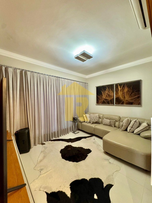 Casa de Condomínio com 3 quartos à venda, 208m² — foto 10 de 35