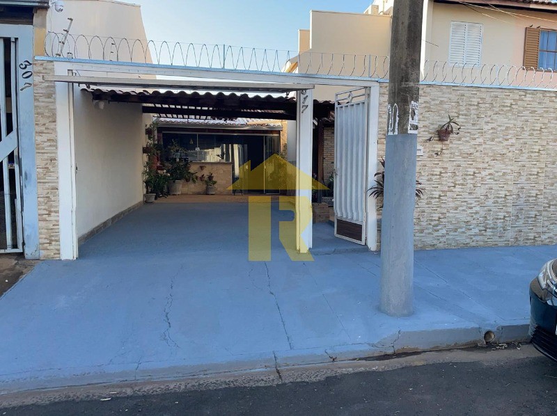 Casa com 4 quartos à venda, 150m² — foto 2 de 20