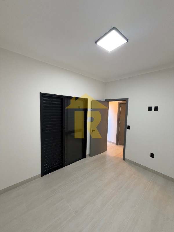 Casa com 3 quartos à venda, 109m² — foto 34 de 37