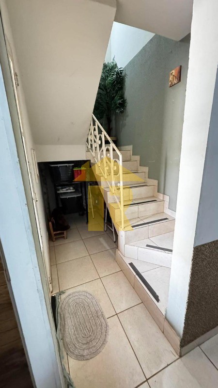 Casa com 4 quartos à venda, 150m² — foto 4 de 20