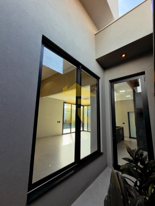 Casa de Condomínio com 3 quartos à venda, 185m² — foto 13 de 28