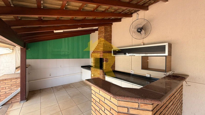 Casa com 3 quartos à venda, 270m² — foto 14 de 25