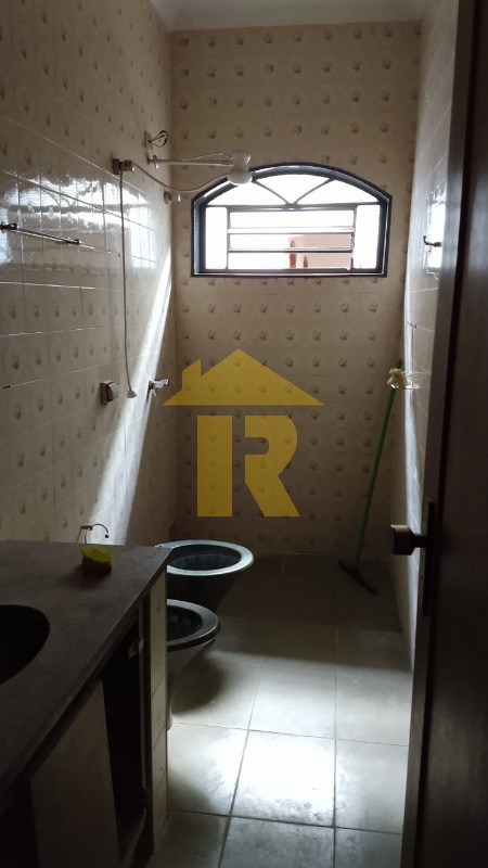 Casa com 4 quartos à venda, 290m² — foto 23 de 27