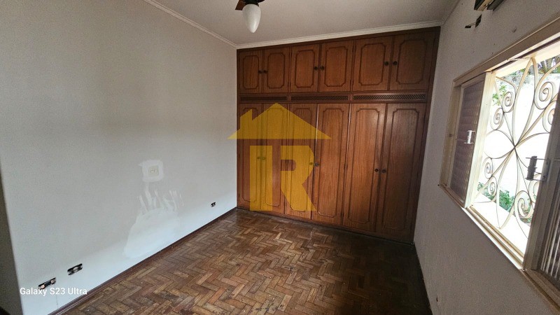 Casa com 4 quartos à venda, 253m² — foto 10 de 20