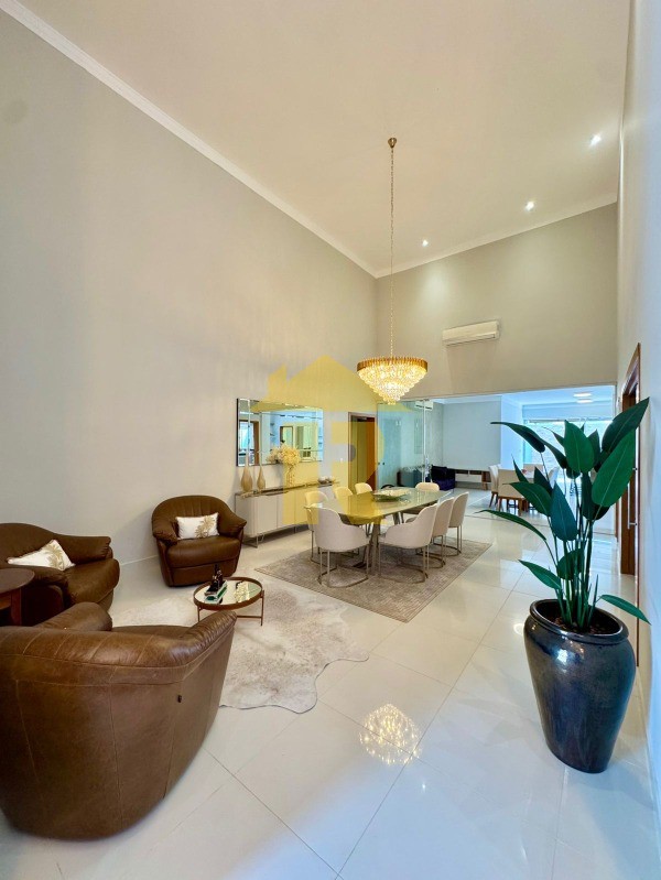 Casa de Condomínio com 3 quartos à venda, 208m² — foto 11 de 35