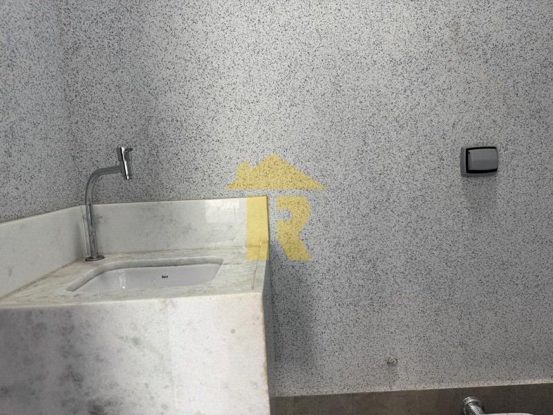 Casa com 3 quartos à venda, 128m² — foto 24 de 34