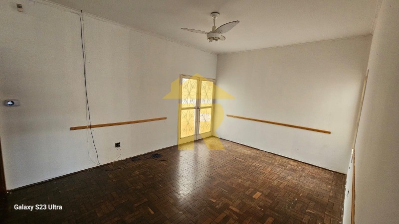 Casa com 4 quartos à venda, 253m² — foto 7 de 20
