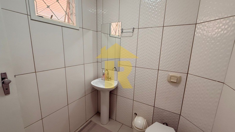 Casa com 3 quartos à venda, 134m² — foto 17 de 32