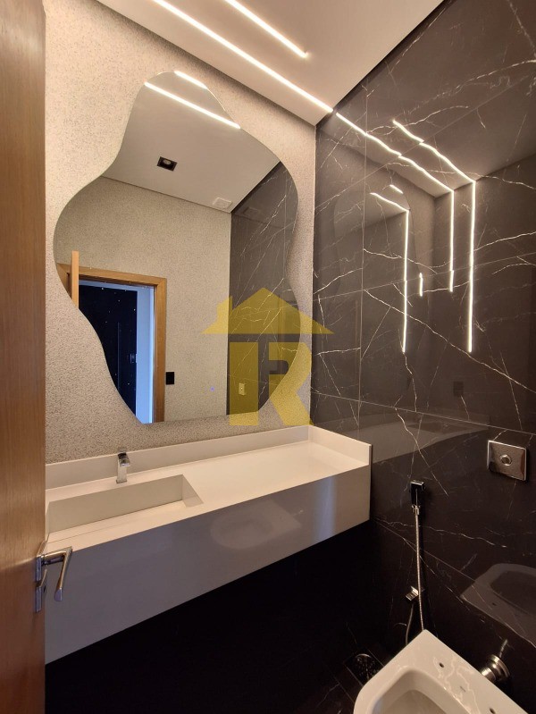 Casa de Condomínio com 3 quartos à venda, 190m² — foto 5 de 33