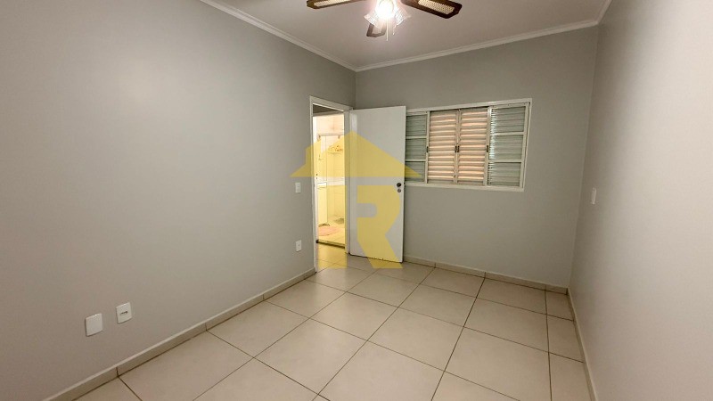 Casa com 3 quartos à venda, 134m² — foto 26 de 32
