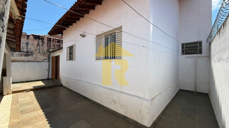 Casa com 3 quartos à venda, 185m² — foto 16 de 24