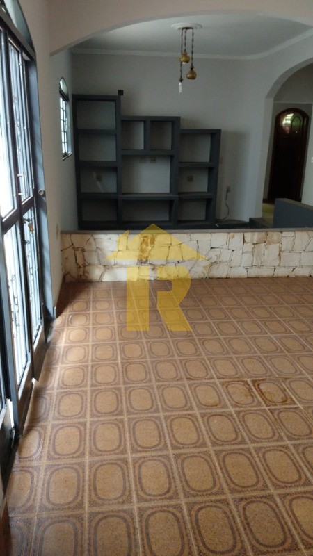 Casa com 4 quartos à venda, 290m² — foto 12 de 27
